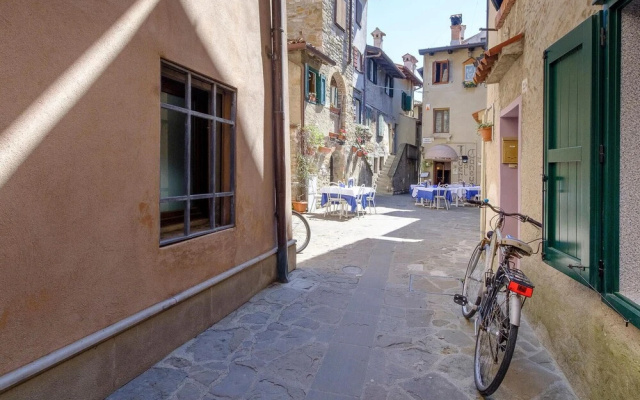 Awesome Apartment in Grado With Wifi and 2 Bedrooms