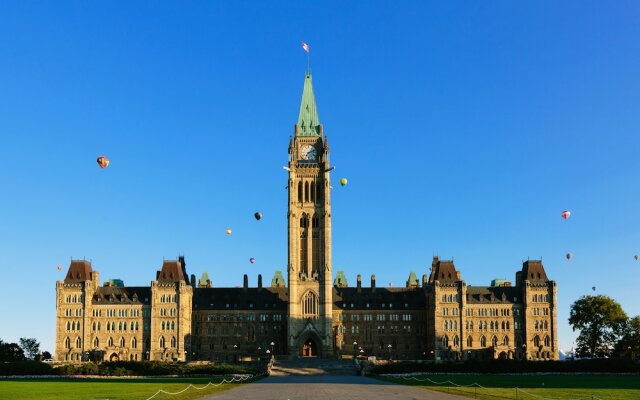 Отель Westin Ottawa Канада, Оттава - отзывы, цены и фото номеров - забронировать отель Westin Ottawa онлайн вид на фасад