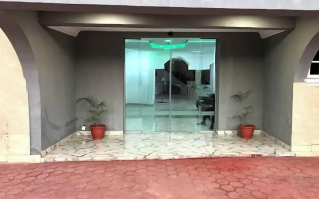 Royal Continental Suites and Apartments