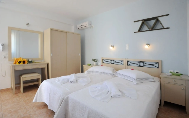 Aigaio Studios Tinos