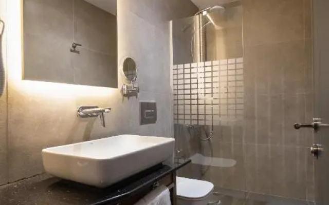 Ref İnn Hotel