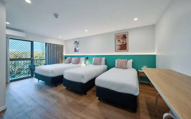 Red Star Hotels Palm Beach