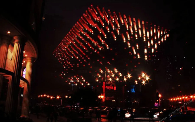 Vienna Hotel (Chongqing Jiefangbei Hongyadong Branch)