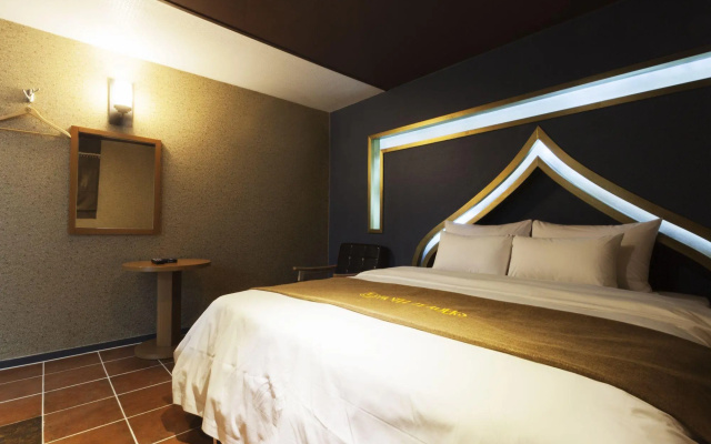 Hotel Leaders