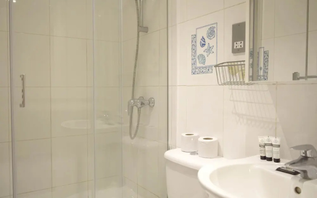 Beautiful Home in Chelsea Embankment, 3 Guests