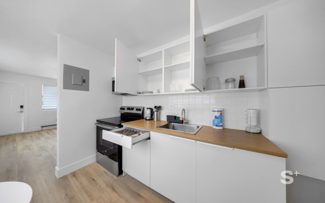 Stylish 1-BD Apt - Gym and Free Parking