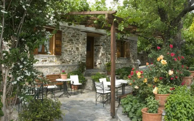 Guesthouse Triantafyllies