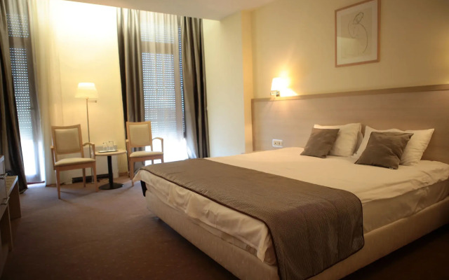 Hotel Savoy