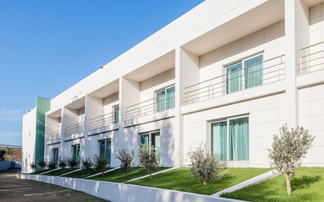 Отель OPOHotel Porto Aeroporto вид на фасад