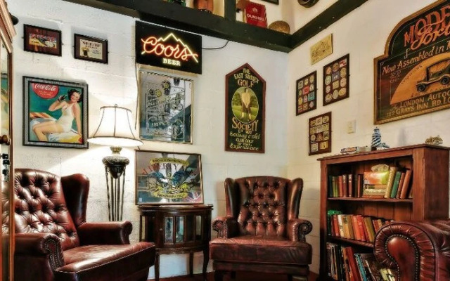 Mount Mee Country Inn Bed & Breakfast