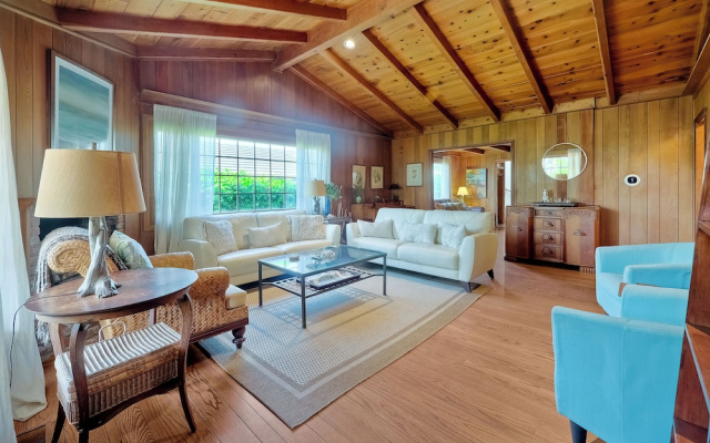 5051 Shore Drive