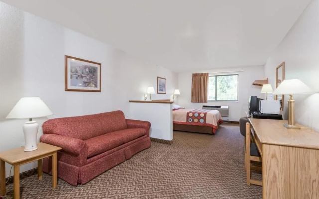 Super 8 Prince Frederick