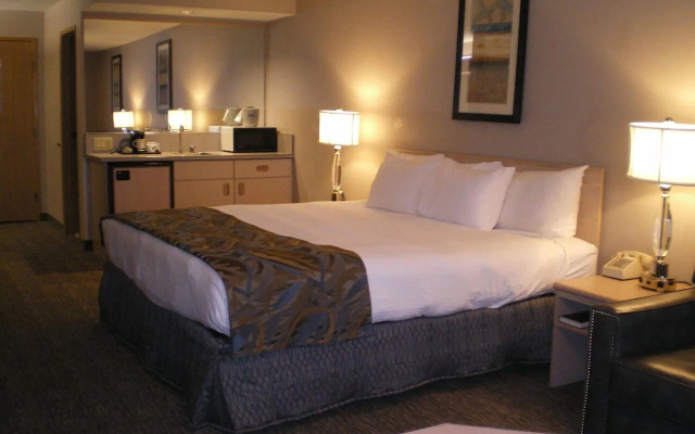 Shilo Inn Suites Hotel - Nampa Suites