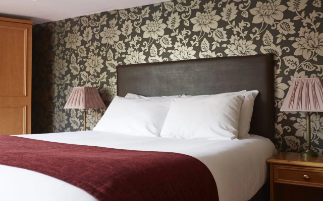 The Wheatsheaf Hotel by Good Night Inns