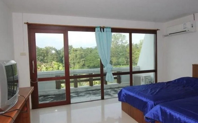 Baan Rim Nam Resort