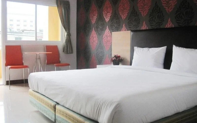 Orange Grand Hotel
