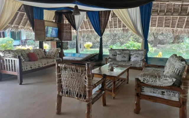 New Muna House.