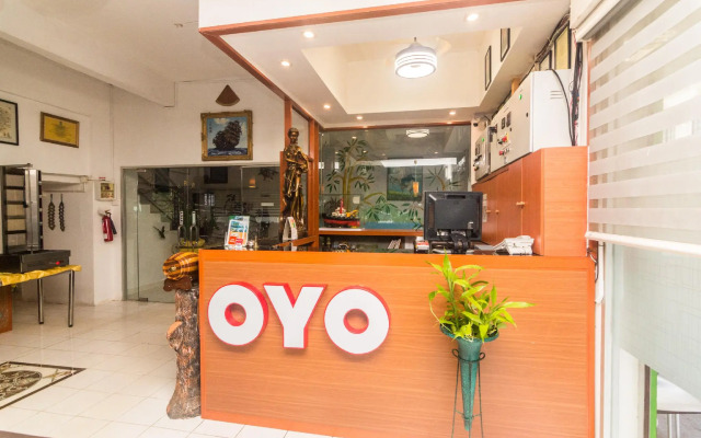 OYO 1771 Zeke Hotel