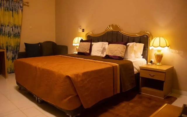 Ramada Pearl Hotel