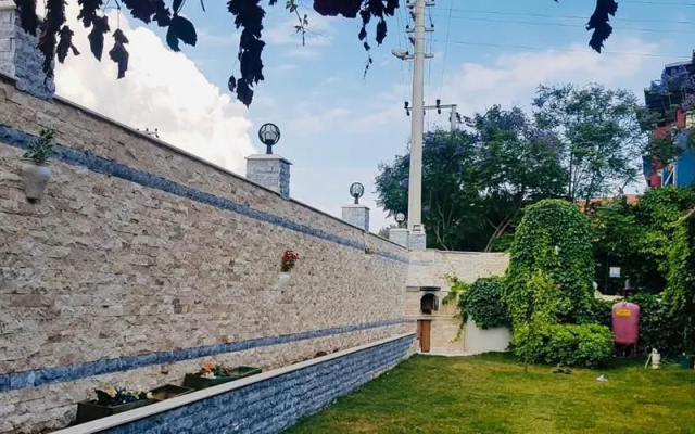 Gunizi Motel