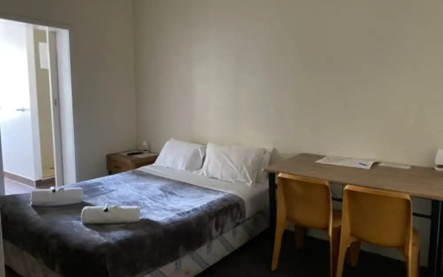 McGuire's CBD Hotel