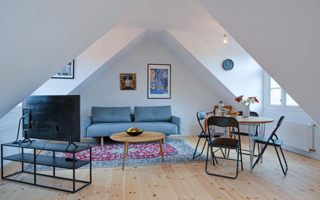 Saint - Nice 1-bdr Apt by the Canals