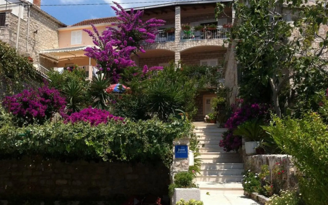 Matea - 20m From the sea - A2