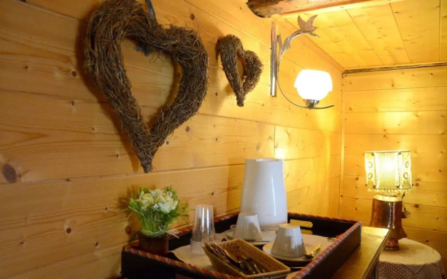 Chalet Dei Fiori - Room & Apartment