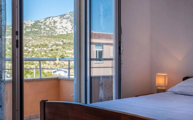 Apartment Golub Karlobag 37493