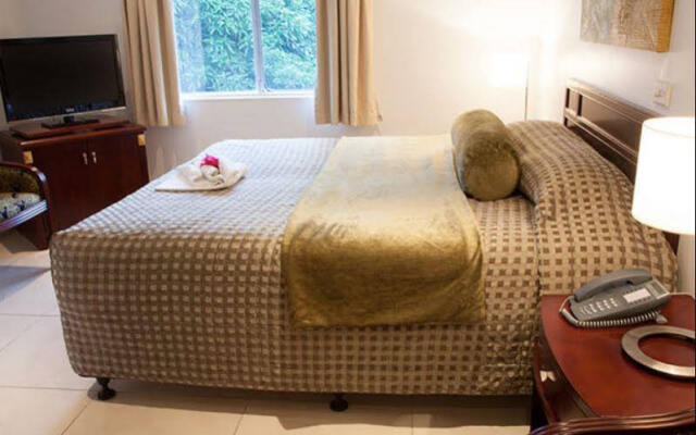 Melanesian Hotel and Apartments in Lae, Papua New Guinea from 150$, photos, reviews - zenhotels.com