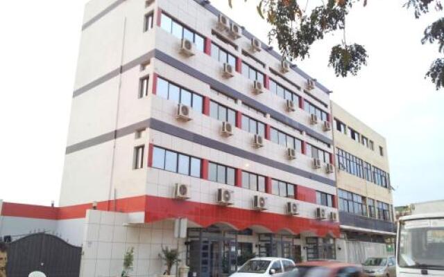 Prime Inn Hotel вид на фасад