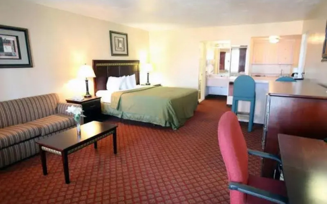 Quality Inn Airport