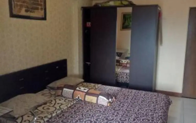 RedDoorz Apartment @ Emerald Towers Bandung