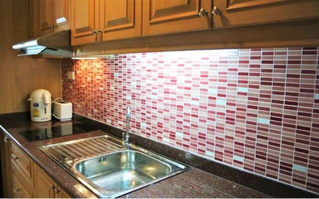 Отель 5th Floor Condo Jomtien Beach Паттайя