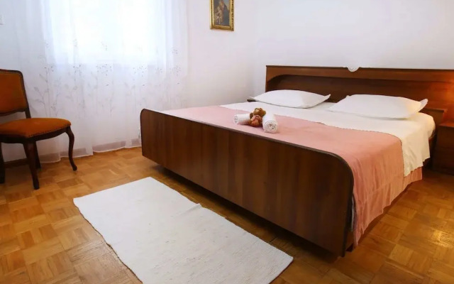 Apartments Boro - Three Bedroom Apartment With Sea View