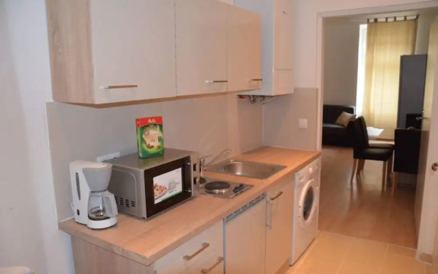 Prater Apartments