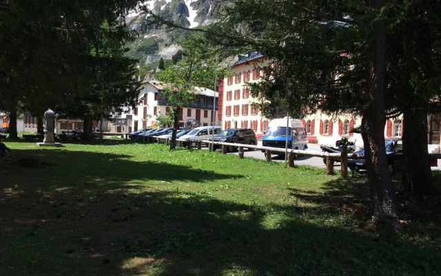 Hotel Glacier du Rhone