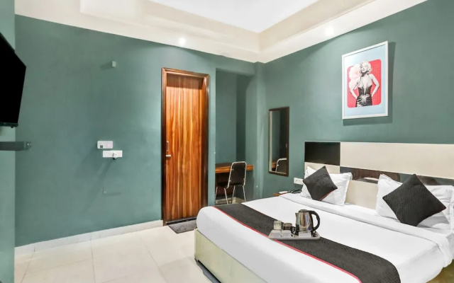 Qotel Hotel Church House Rohini Sector15