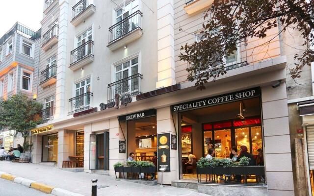 Отель Taksim Premium Стамбул вид на фасад