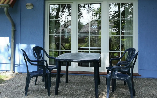 Spacious Holiday Home with Terrace in Dierhagen Strand
