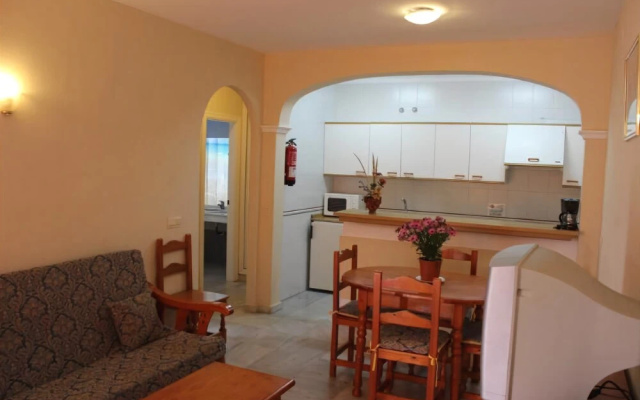 Malaga 102180 2 Bedroom Apartment By Mo Rentals