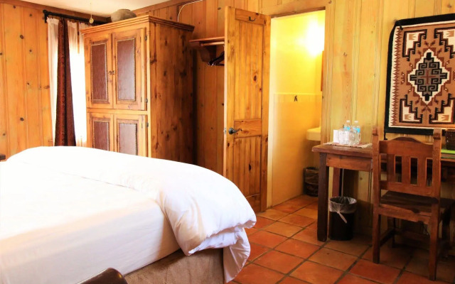 The Maverick Inn
