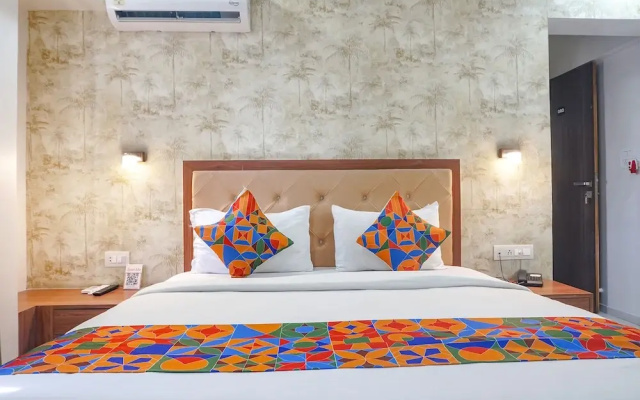 FabHotel Emersion Residency - Nr. Dnyanjyoti Savitribai Phule Udyan