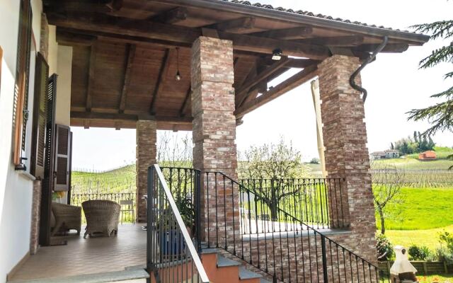 Отель Bed and Breakfast Cascina Beccaris Костиглиоле-д'Асти вид на фасад