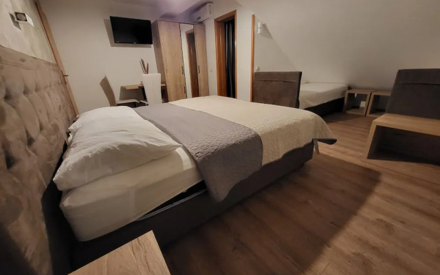House Tina - Bed and Breakfast