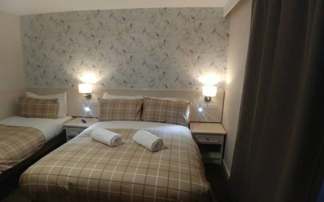 Clydebank Hotel