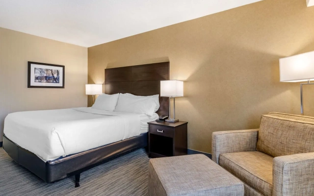 The Capitol Hotel