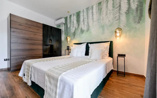Villa Skyfall