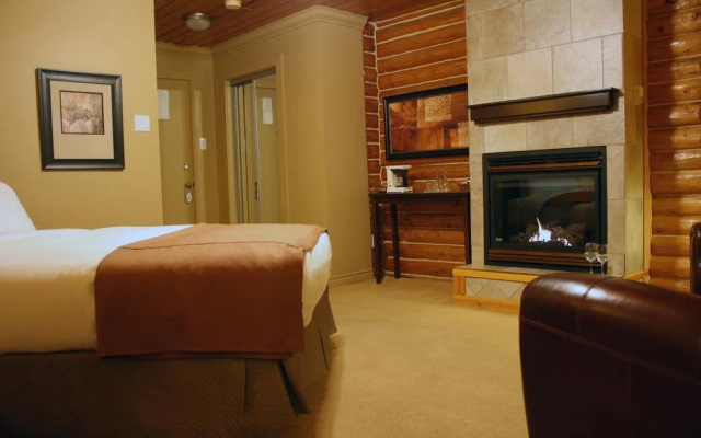 Overlander Mountain Lodge