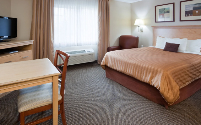 Candlewood Suites Milwaukee Brown Deer by IHG